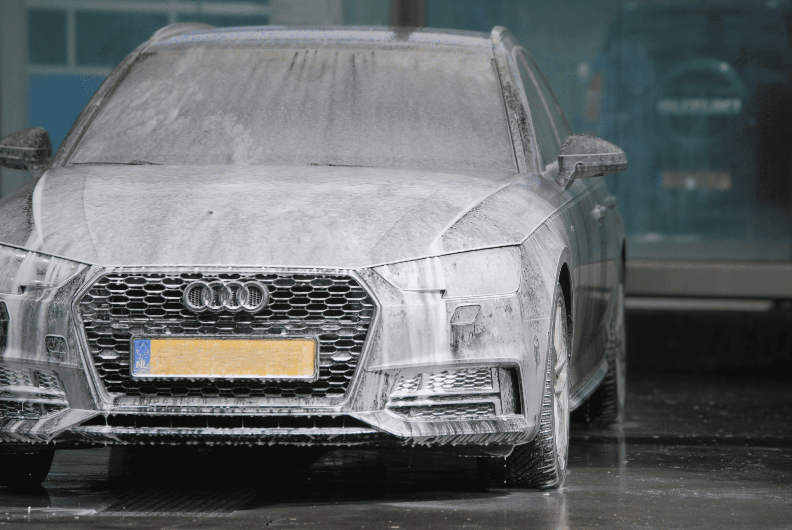 Auto wassen Emmeloord